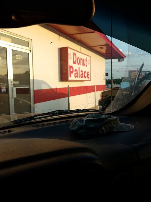 Donuts Palace Picture 7