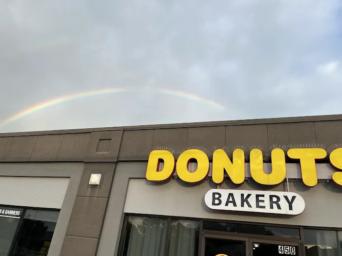 Happy Day Donuts Picture 5