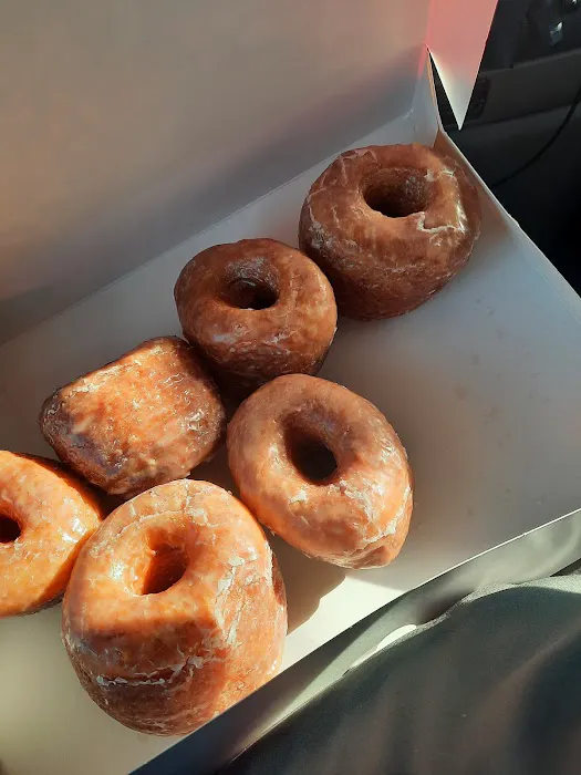 Happy Day Donuts Picture 8