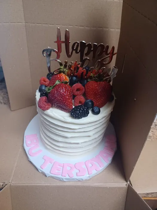 Coop Cake Picture 4