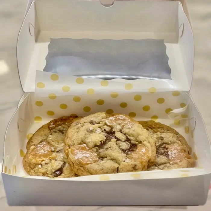 Cyndi's Sweets & Treats Picture 1