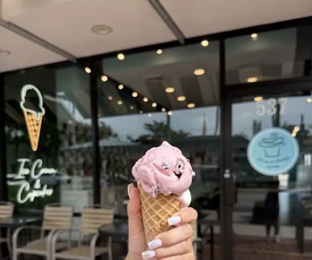 Grace and Shelly's Cupcakes & Ice Cream