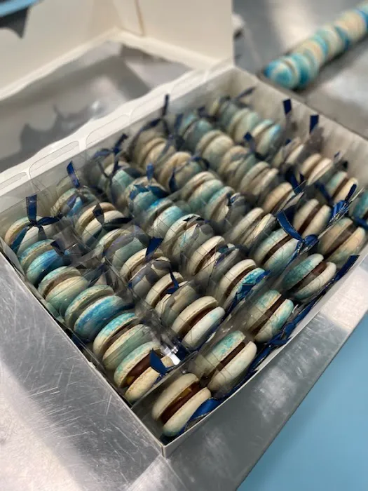 Ali's Macarons Picture 7