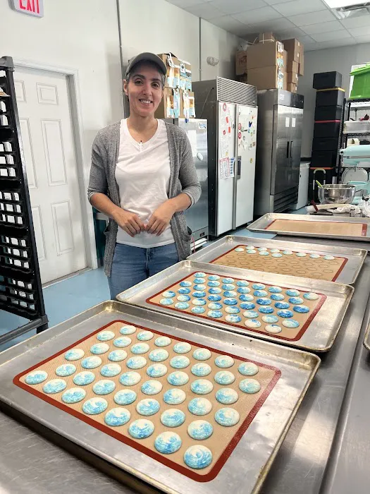 Ali's Macarons Picture 10