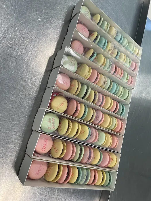 Ali's Macarons Picture 4