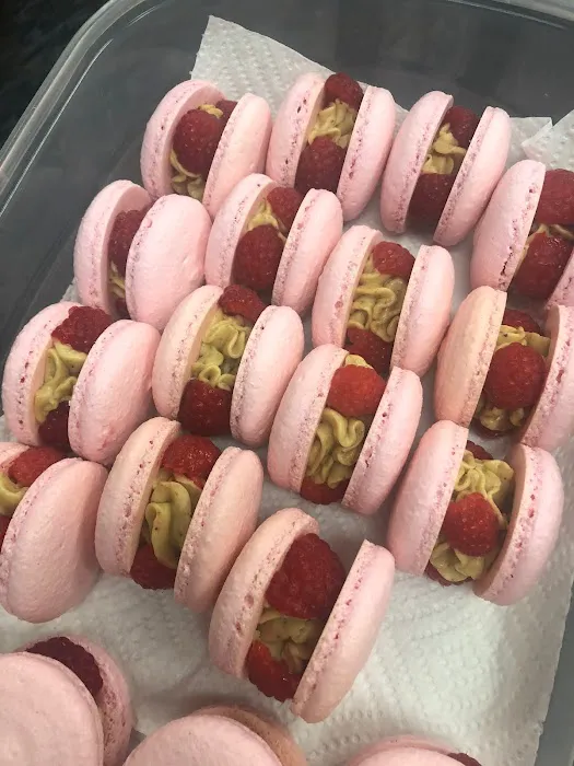 Ali's Macarons Picture 3