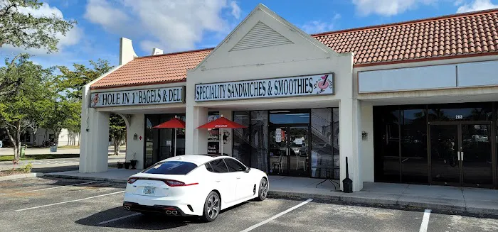 Hole in 1 Bagels & Deli Picture 3