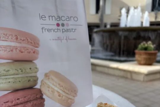 le macaron french pastries