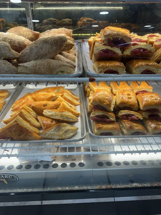 Esmeralda Cuban Bakery Picture 9
