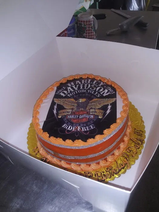 R & L Delicious Bakery Picture 8
