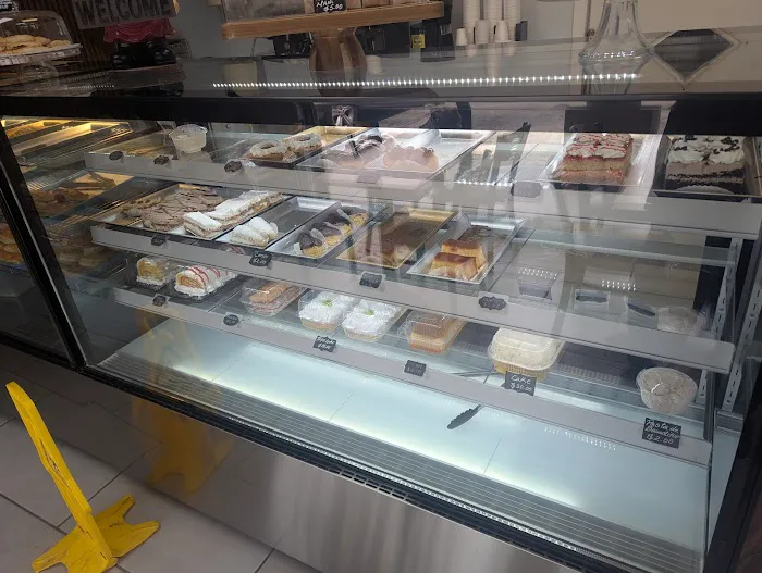 Rei's Bakery Picture 2