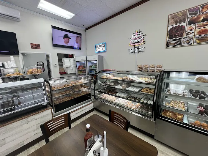 J&J Paradise Bakery Picture 1