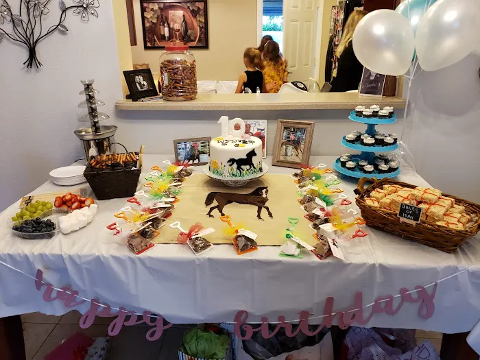 BB's Unique Cupcake Boutique and Custom Cakes Picture 7
