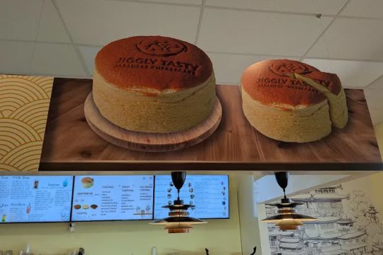 Jiggly Tasty Japanese cheesecake, Bubble Tea, Coffee