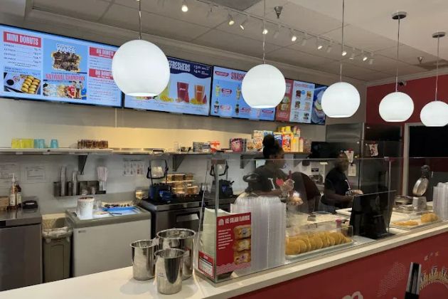 Yonutz Donuts and Ice Cream - Cape Coral