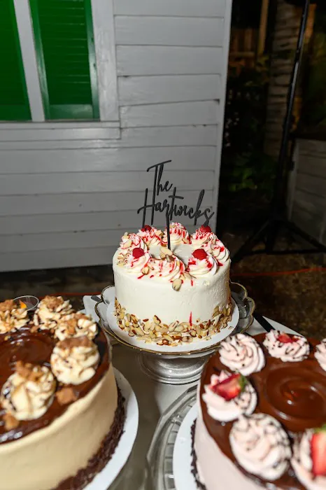 LadyCakes Bakery Picture 8