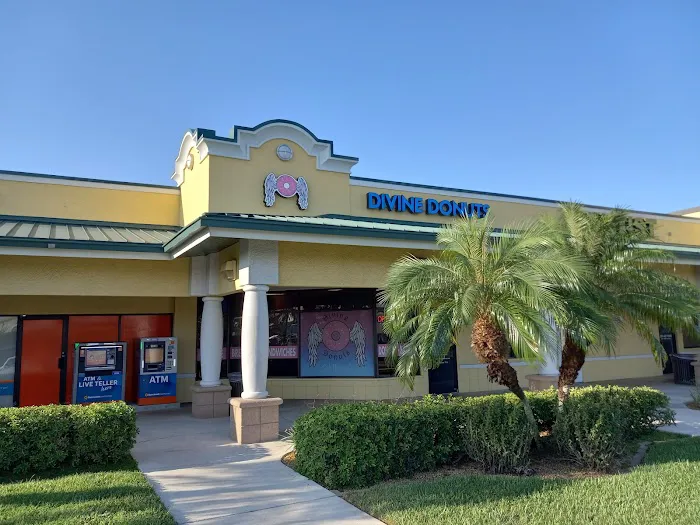 Divine Donuts Fort Myers Picture 6