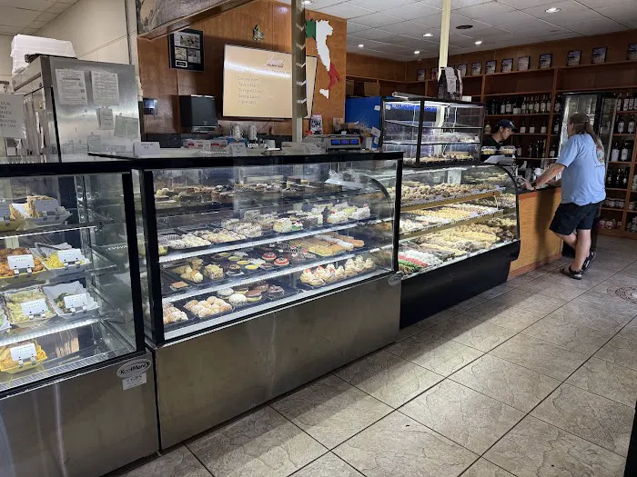 Amore Italian Market and Bakery Picture 9