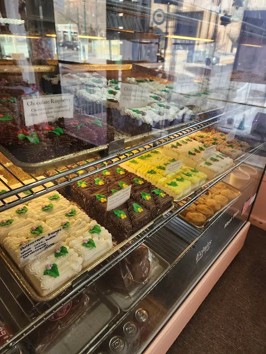 Mrs. Backer's Pastry Shop Picture 7