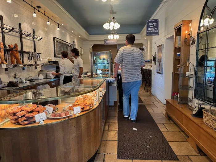Eva's Bakery Picture 4