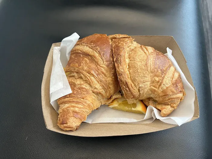 Carlucci's Bakery Picture 3