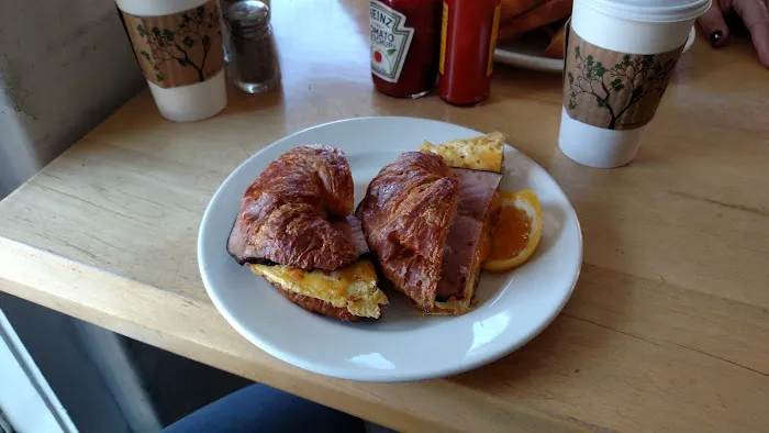 Carlucci's Bakery Picture 2