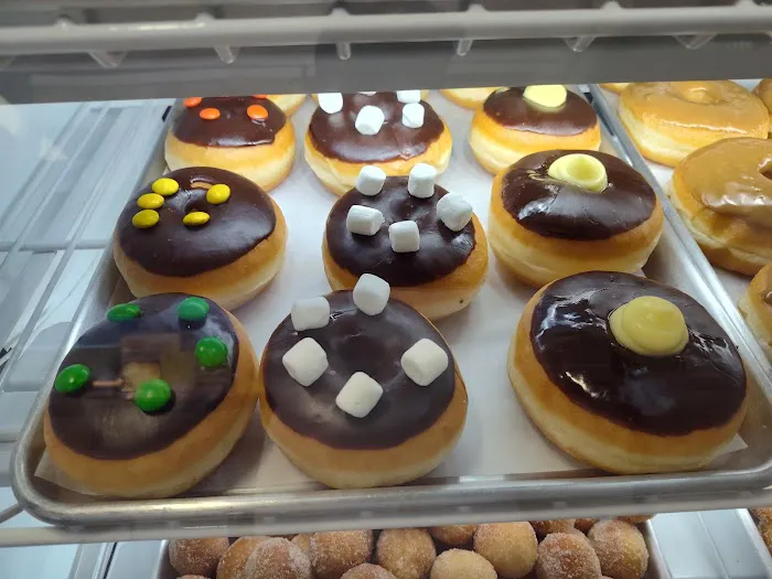 Donut House Picture 10