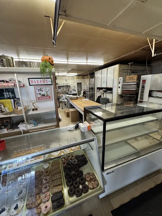 Carol's Pastry Shop Picture 5