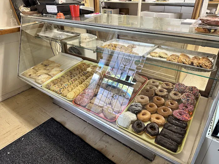 Carol's Pastry Shop Picture 6