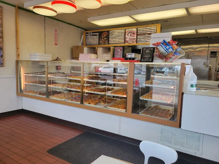 Fresh Donuts & Deli Picture 4