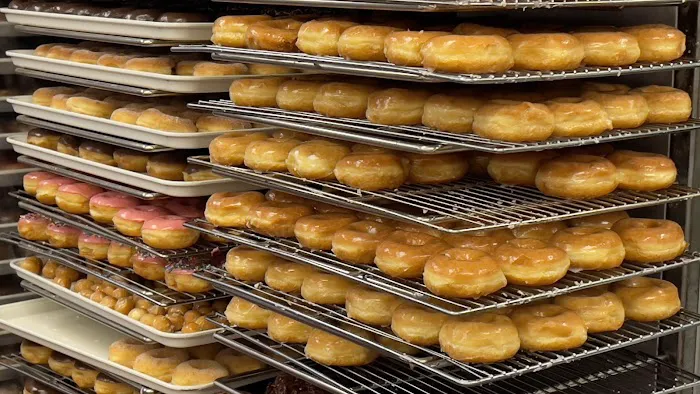 Fresh Donuts & Deli Picture 3