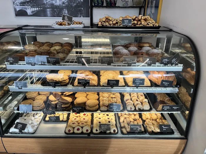Délice French Bakery & Café Picture 2