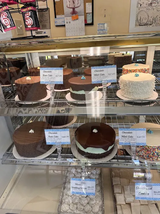 Leslie's Pastries Picture 3