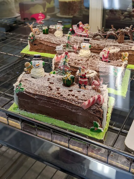 Leslie's Pastries Picture 2