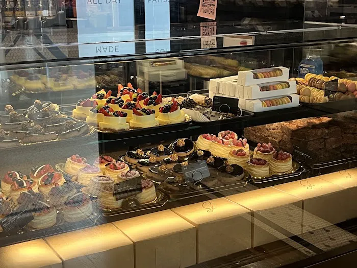 Gourmandise Euro-Diner & Bakery Picture 4