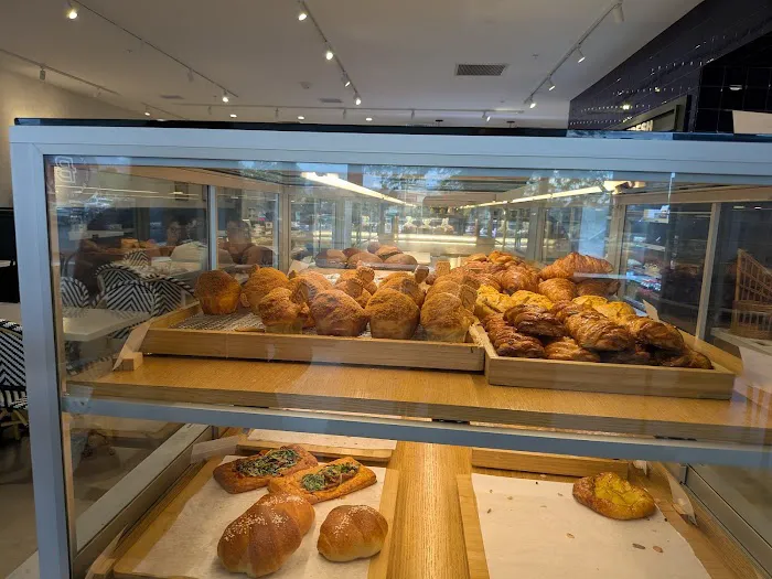 Paris Baguette Picture 2