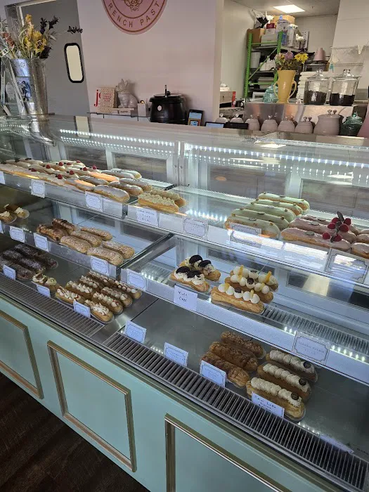 Eclair French Pastry Picture 10