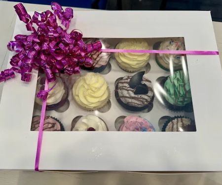 Mom's Cupcakes Bakery