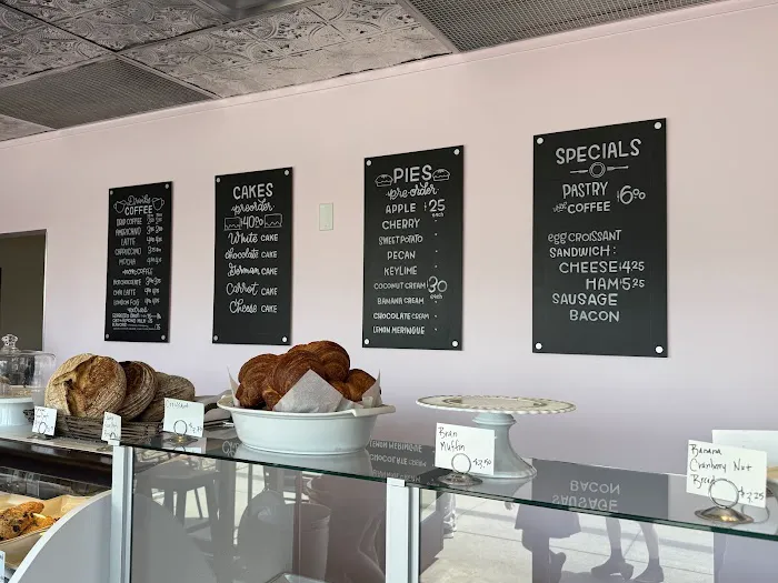 Lone Pine Bakery Picture 8