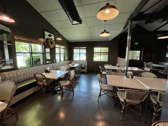 Schmidt's Pastry Cottage Picture 6