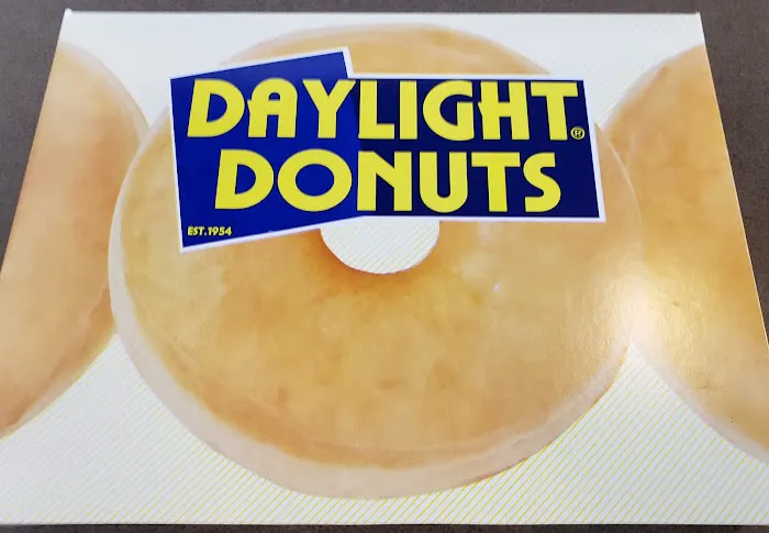 Daylight Donuts Sandy Picture 9