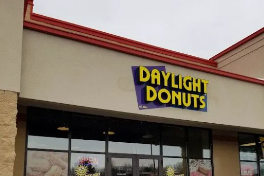 Daylight Donuts Sandy