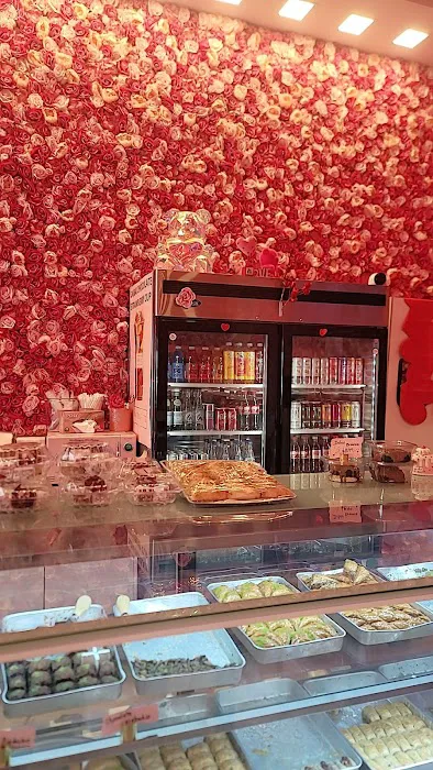 Pink Sweets Cafe Picture 1
