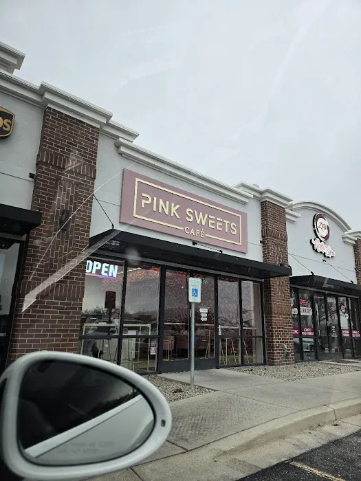 Pink Sweets Cafe Picture 6