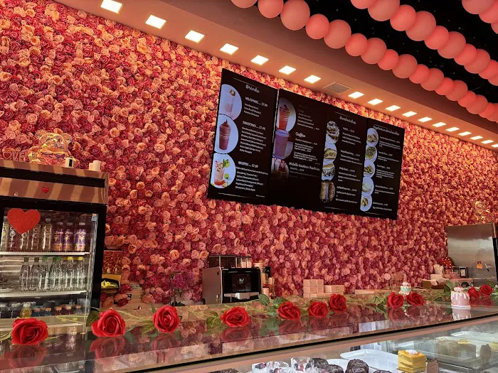 Pink Sweets Cafe Picture 8