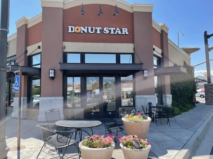 Donut Star Cafe Picture 4