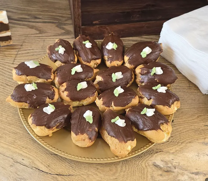 Deliciously Sweet Bakery Picture 7