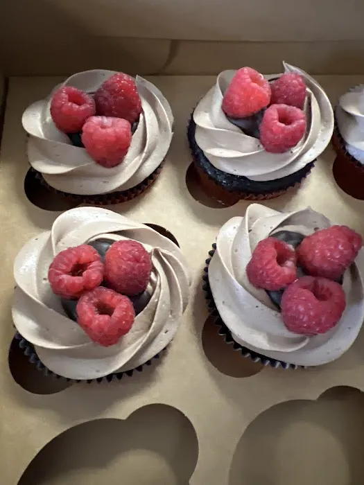 Em's Cakes & Bakery Picture 10