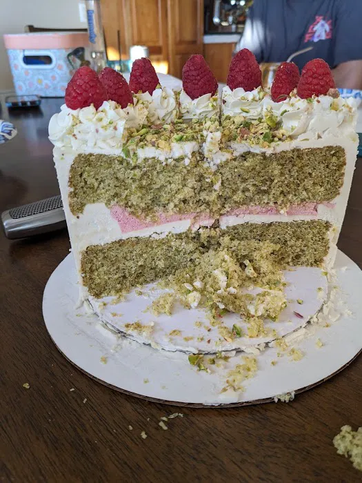 Em's Cakes & Bakery Picture 3