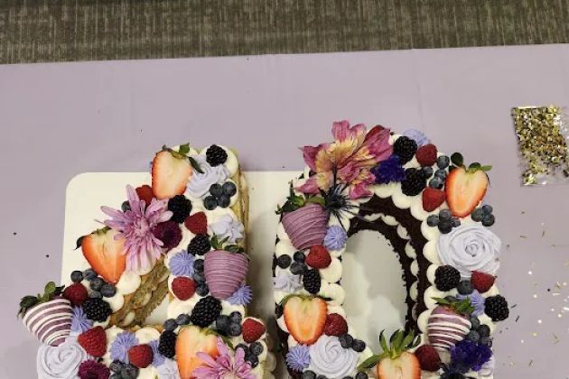 DeLyssious Bakes